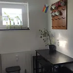 Bequeme Wg-Schlafcouch Fuer 2 In Rheinnaehe